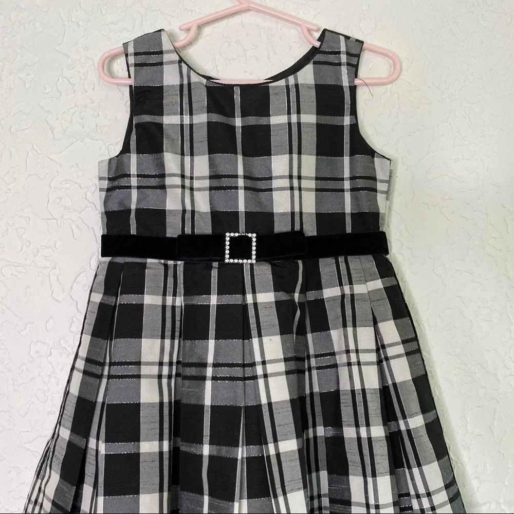 Girls Plaid Black/white fit flare Dress & cardigan Size 4